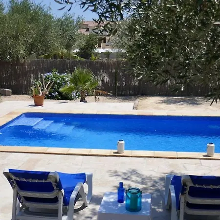 With Private Pool, L'ampolla, Garden And Air Conditioning. Villa